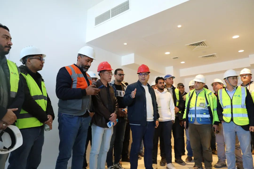 埃及工程师代表团到阿拉曼新城项目参观交流1.jpg