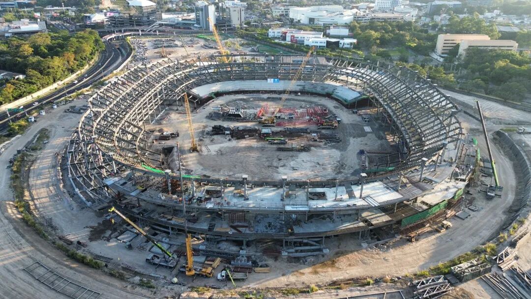 援萨尔瓦多国家体育场项目看台钢结构封顶1.jpg 援萨尔瓦多国家体育场项目看台钢结构封顶1.jpg