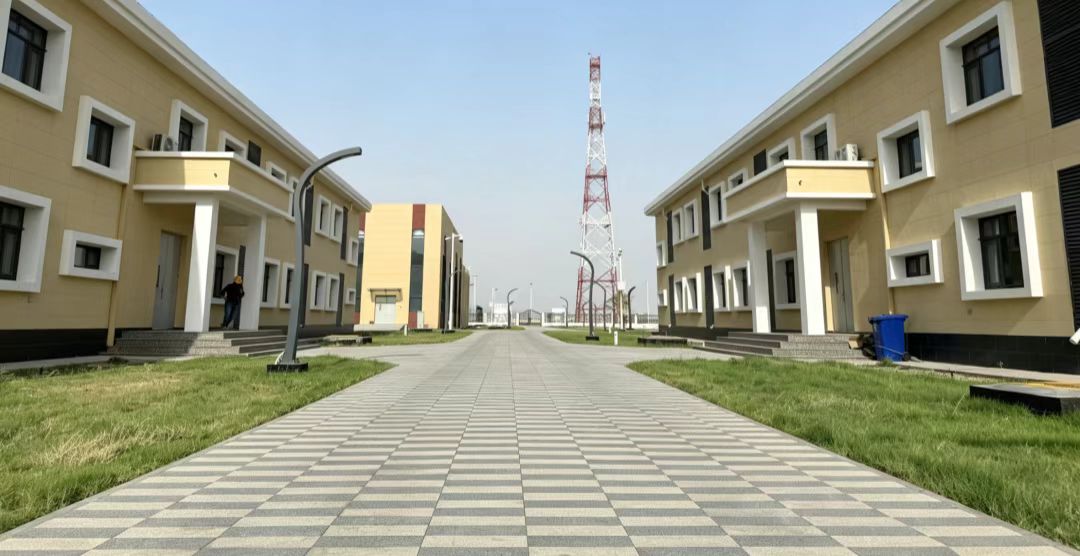 中国建筑承建的伊拉克马季努女子宿舍及体育馆项目竣工 (4).jpg 中国建筑承建的伊拉克马季努女子宿舍及体育馆项目竣工 (4).jpg