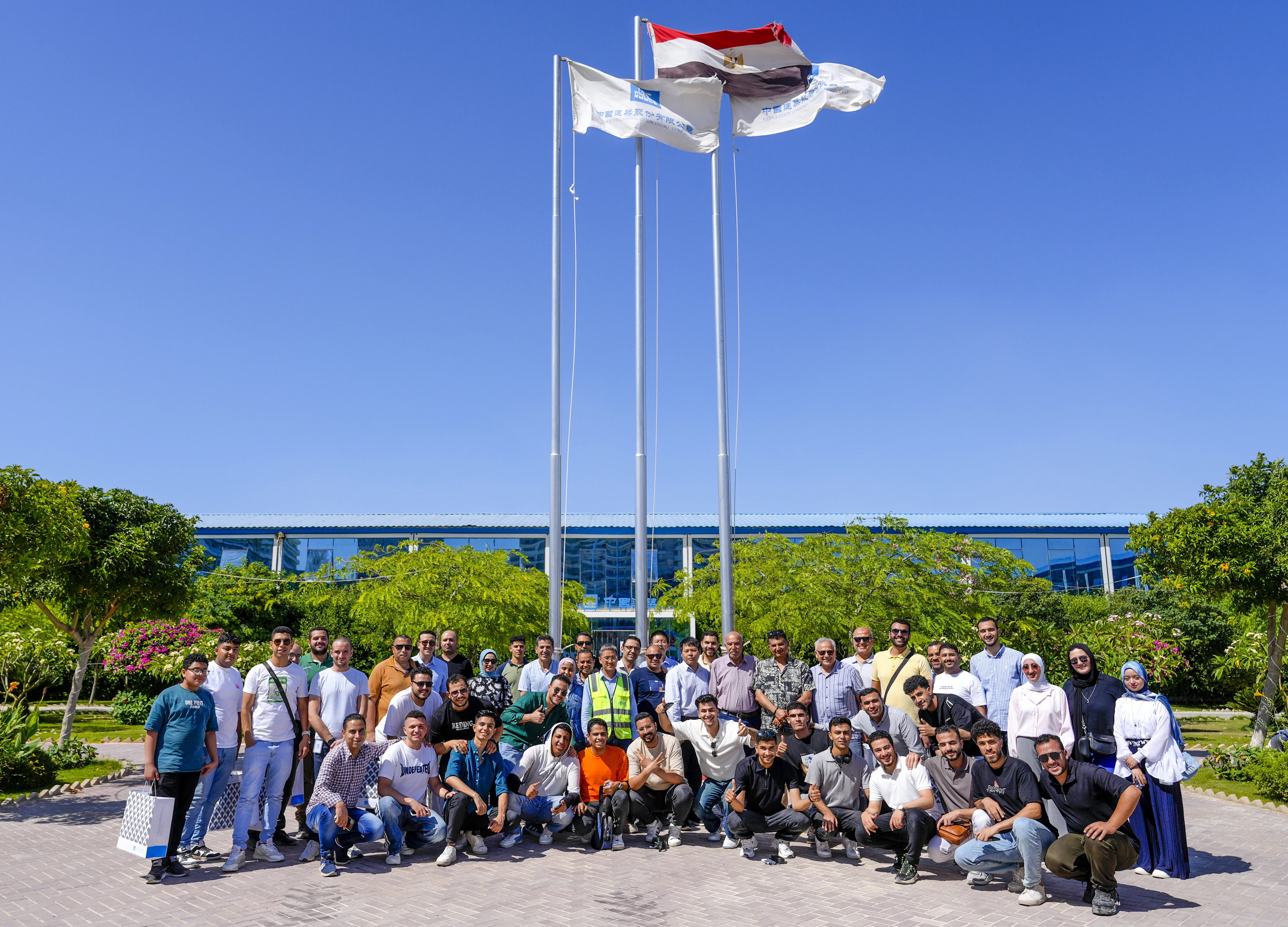 埃及曼苏拉大学师生代表团调研阿拉曼新城项目并参加专场招聘会3.JPG