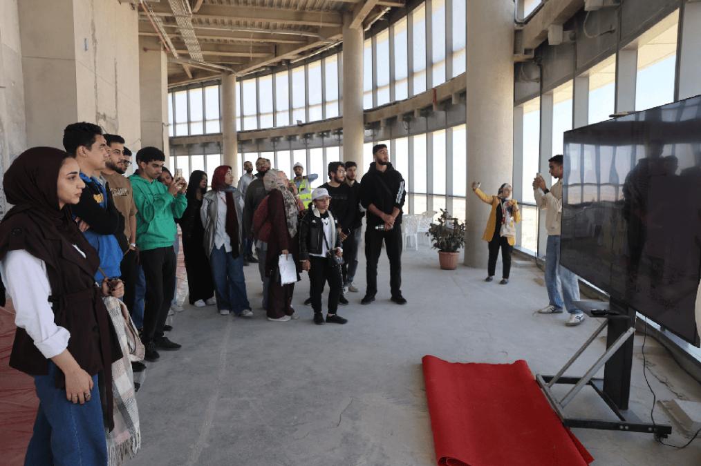 埃及加拿大国际大学土木工程学院师生走进CBD项目参观学习3.jpg 埃及加拿大国际大学土木工程学院师生走进CBD项目参观学习3.jpg