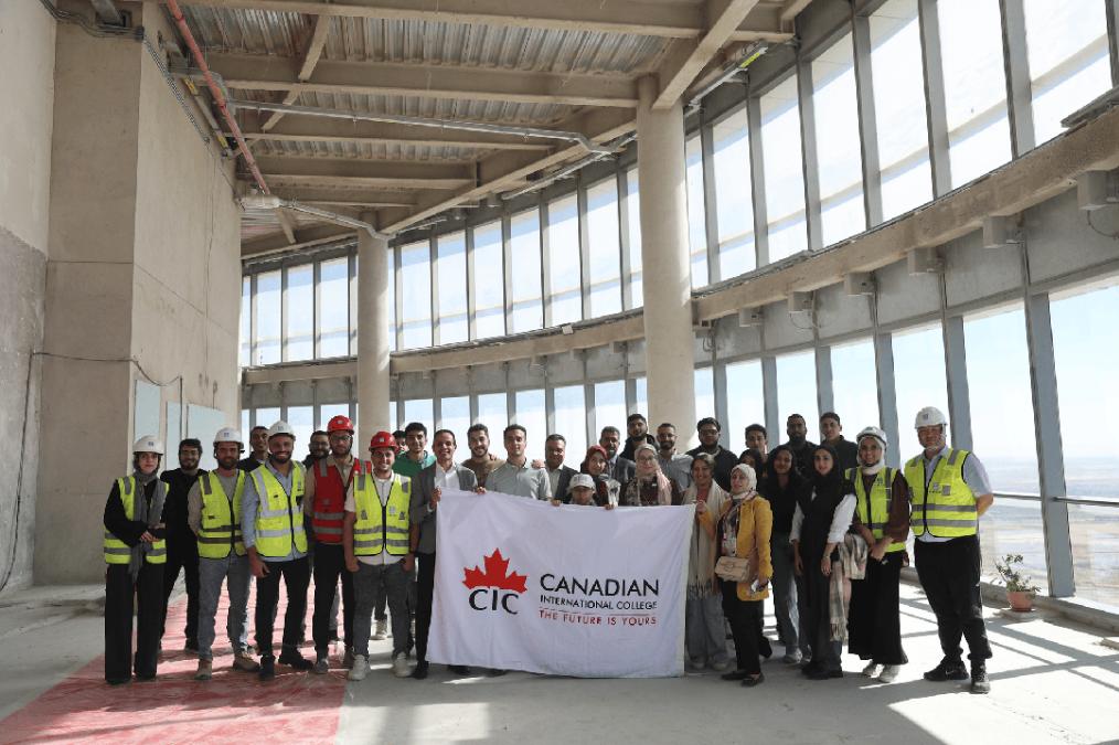 埃及加拿大国际大学土木工程学院师生走进CBD项目参观学习4.jpg 埃及加拿大国际大学土木工程学院师生走进CBD项目参观学习4.jpg