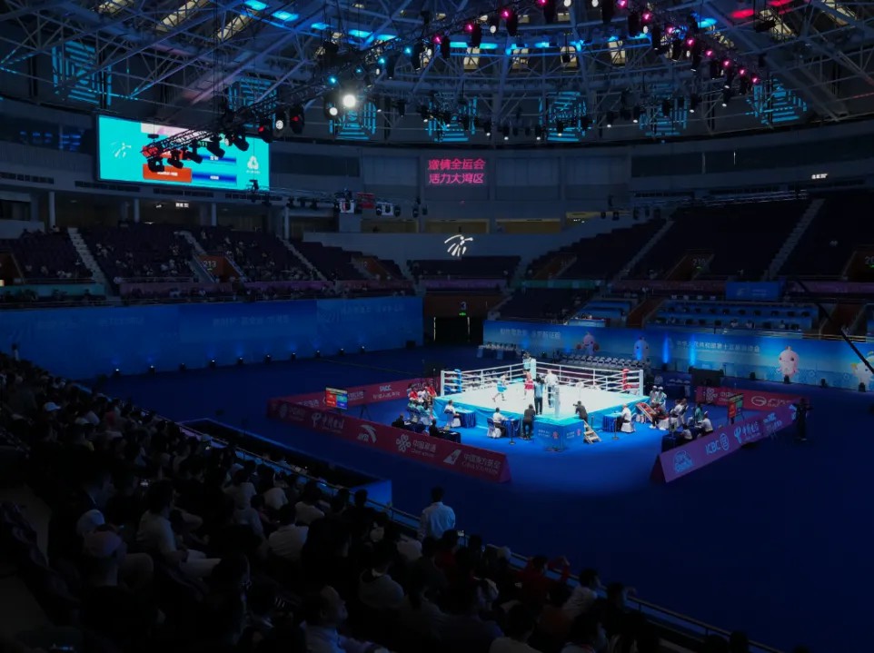 粤BA深圳首战在中建改造升级的宝安体育馆打响(11).jpg 粤BA深圳首战在中建改造升级的宝安体育馆打响(11).jpg
