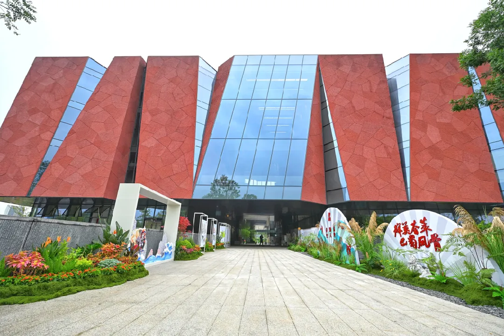 中国建筑承建的四川名人馆正式开馆-1.png 中国建筑承建的四川名人馆正式开馆-1.png